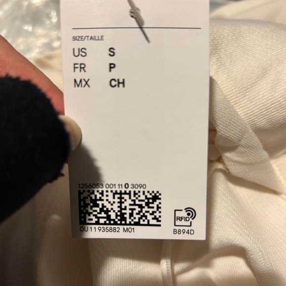 NWT H&M | Crepe Blouse w/silver studs | Women's small | Off white | Long Sleeve - Picture 5 of 9